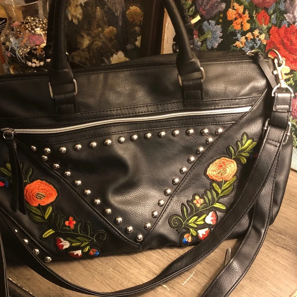 Torrid Black Floral Embroidered Travel Bag - Picture 1 of 8